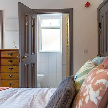 Macs Townhouse Dungarvan Szálloda